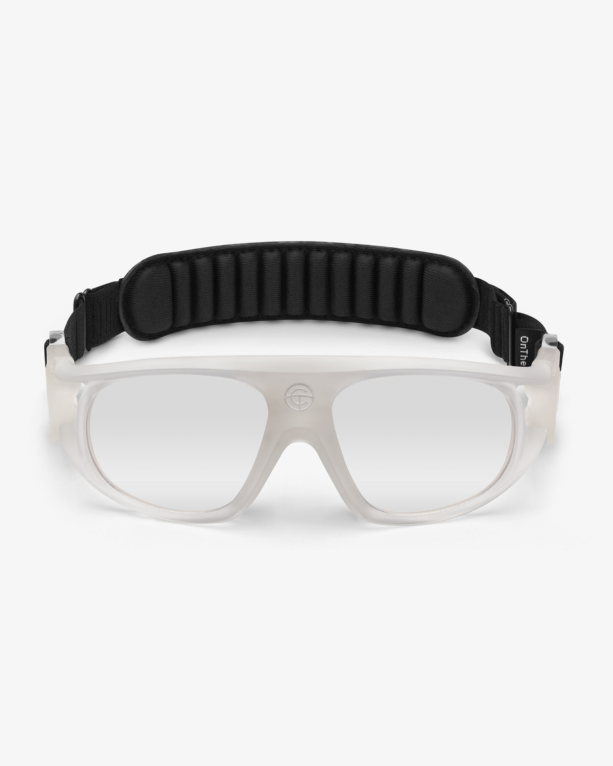 onthecourt_model_001_snw_front